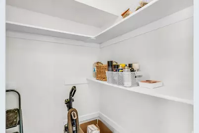 757 W 200 N, Salt Lake City, UT 84116 - Photo 14