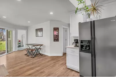 757 W 200 N, Salt Lake City, UT 84116 - Photo 12