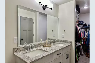 4349 Half Mile Rd, Enoch, UT 84721 - Photo 16