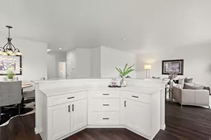 2181 E Bald Eagle Ct, Draper, UT 84020 - Photo 16