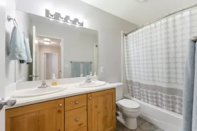 2071 W 2200 S, Syracuse, UT 84075 - Photo 16