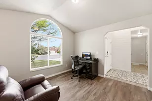 2071 W 2200 S, Syracuse, UT 84075 - Photo 6