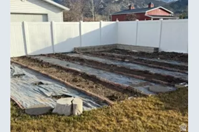 448 N 100 E, Nephi, UT 84648 - Photo 12