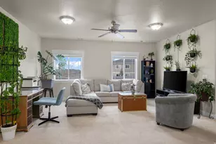 1977 N Crest Rd, Saratoga Springs, UT 84045 - Photo 4