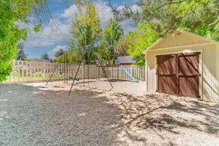 250 E 950 N, Kaysville, UT 84037 - Photo 32