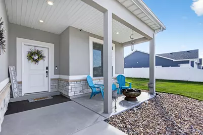 2429 W 2900 N, Farr West, UT 84404 - Photo 6