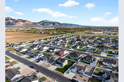 2429 W 2900 N, Farr West, UT 84404 - Photo 44
