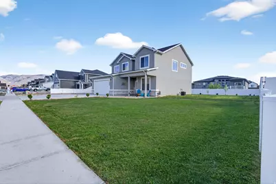 2429 W 2900 N, Farr West, UT 84404 - Photo 2