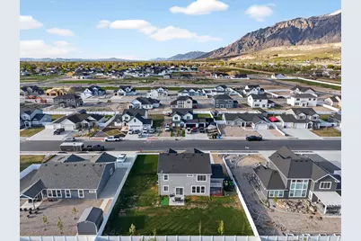 2429 W 2900 N, Farr West, UT 84404 - Photo 36