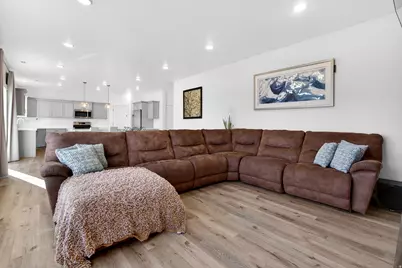 2429 W 2900 N, Farr West, UT 84404 - Photo 16