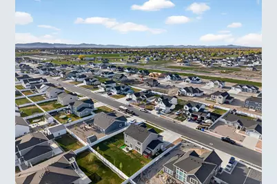 2429 W 2900 N, Farr West, UT 84404 - Photo 44