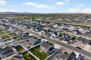 2429 W 2900 N, Farr West, UT 84404 - Photo 44