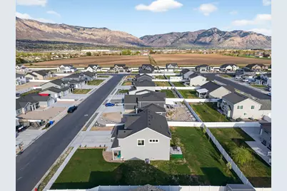 2429 W 2900 N, Farr West, UT 84404 - Photo 6