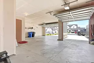 2429 W 2900 N, Farr West, UT 84404 - Photo 30