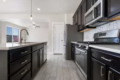 10737 S Lake Terrace Ave, South Jordan, UT 84009 - Photo 10