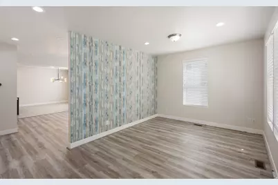 10737 S Lake Terrace Ave, South Jordan, UT 84009 - Photo 12