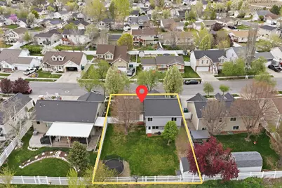 1445 W Silvercreek Dr S, Layton, UT 84041 - Photo 36