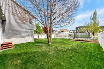 1445 W Silvercreek Dr S, Layton, UT 84041 - Photo 28
