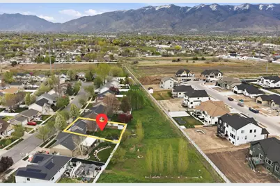 1445 W Silvercreek Dr S, Layton, UT 84041 - Photo 38