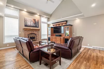 63 W 1750 N, Centerville, UT 84014 - Photo 12