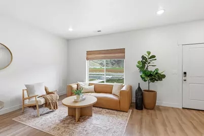 455 S 1580 E, Hyrum, UT 84319 - Photo 8