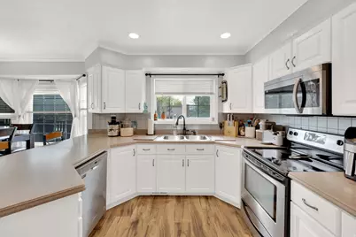 13856 S Cromwell Ln E, Draper, UT 84020 - Photo 2