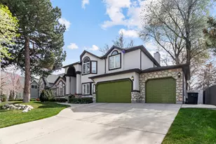 1938 E Vintage Woods Ct S, Holladay, UT 84117 - Photo 2