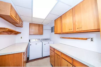 11 E Bonneville Dr, Bountiful, UT 84010 - Photo 36