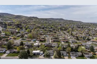 11 E Bonneville Dr, Bountiful, UT 84010 - Photo 52