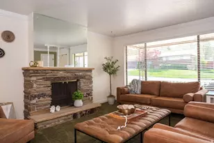 11 E Bonneville Dr, Bountiful, UT 84010 - Photo 6