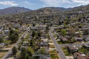 11 E Bonneville Dr, Bountiful, UT 84010 - Photo 50