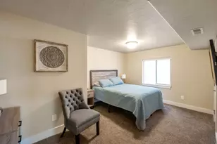 10272 S Eagle Cliff Way, Sandy, UT 84092 - Photo 36