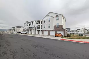 4076 W 1530 N, Lehi, UT 84048 - Photo 2