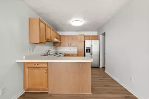 3575 S Villa View Dr W, West Valley, UT 84120 - Photo 10