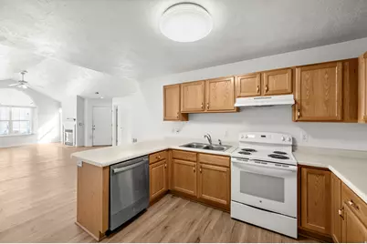 3575 S Villa View Dr W #C, West Valley, UT 84120 - Photo 12