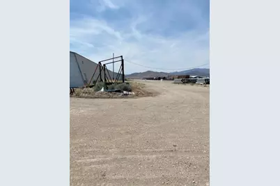 199 S Glenn Ct, Tooele, UT 84074 - Photo 4