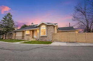 1522 E Amblewood Ln, Holladay, UT 84124 - Photo 1