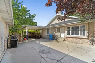 1522 E Amblewood Ln, Holladay, UT 84124 - Photo 52