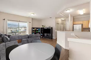 4892 W Aspen Springs Dr, Riverton, UT 84096 - Photo 8