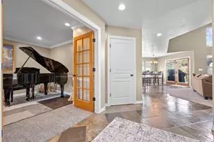 288 S Hillside Dr, Elk Ridge, UT 84651 - Photo 4