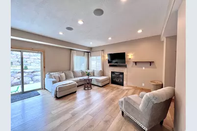 1918 W Woodview Dr S, Lehi, UT 84048 - Photo 6