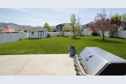 1148 N 550 E, Tooele, UT 84074 - Photo 6