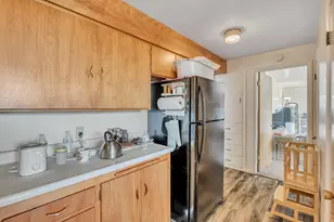 1501 S Foothill Dr, Salt Lake City, UT 84101 - Photo 10