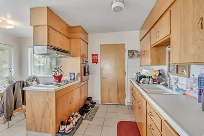 1501 S Foothill Dr, Salt Lake City, UT 84101 - Photo 16