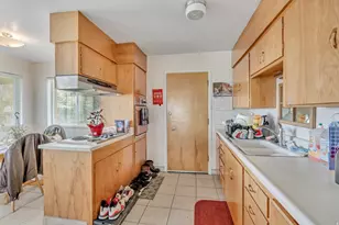 1501 S Foothill Dr, Salt Lake City, UT 84101 - Photo 16