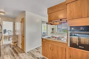 1501 S Foothill Dr, Salt Lake City, UT 84101 - Photo 8