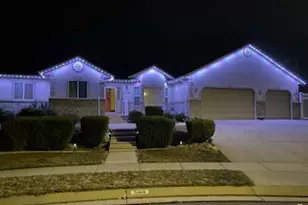 5169 W Rock Ridge Ln, West Jordan, UT 84081 - Photo 2