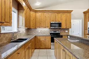 5169 W Rock Ridge Ln, West Jordan, UT 84081 - Photo 16