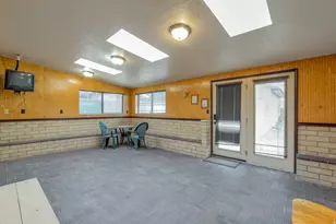 3054 E 3175 S, Salt Lake City, UT 84109 - Photo 6