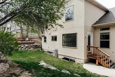 3551 S Huntington Dr, Bountiful, UT 84010 - Photo 28